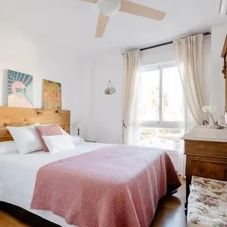 Sol Y Playa Con Terraza Апартаменты *